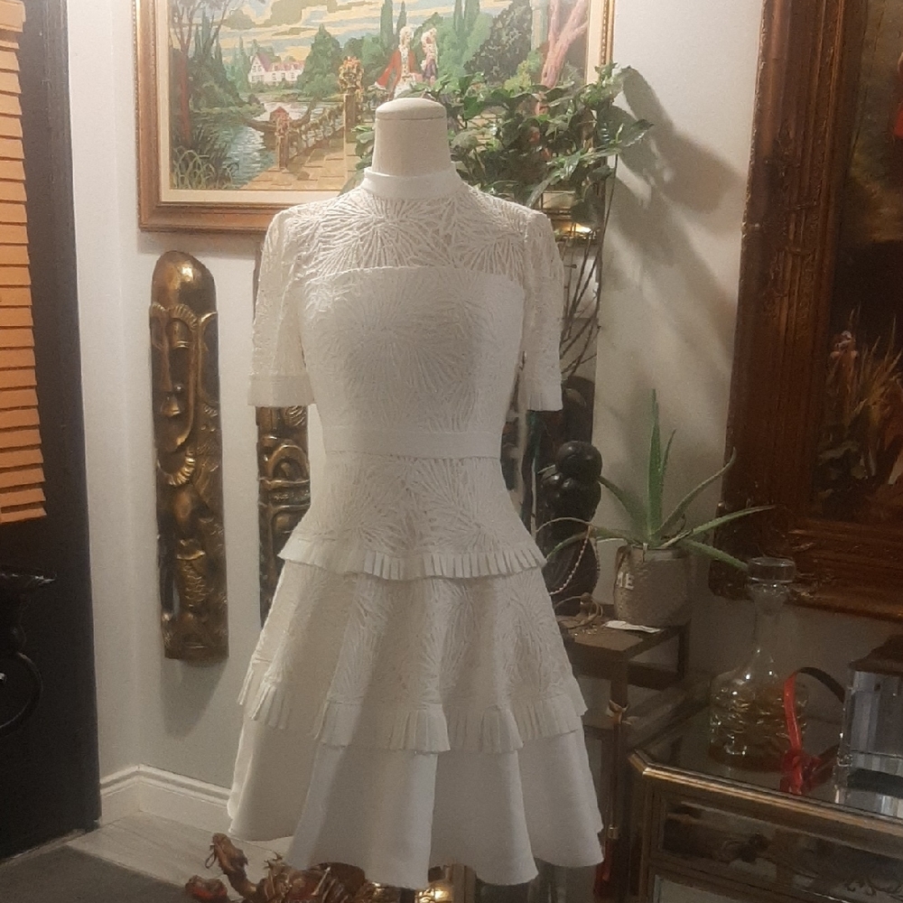 Elegant White Lace Dress